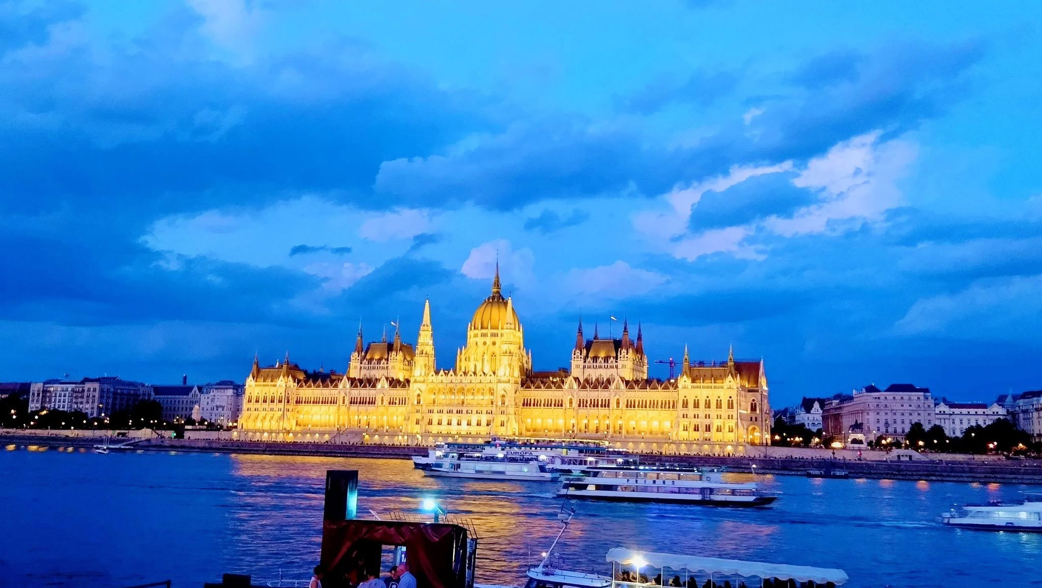 🌟 **Hivatalos Közlemény – A Miniszterelnökség általi iktatás és a bor-diplomácia előrelépése🌈